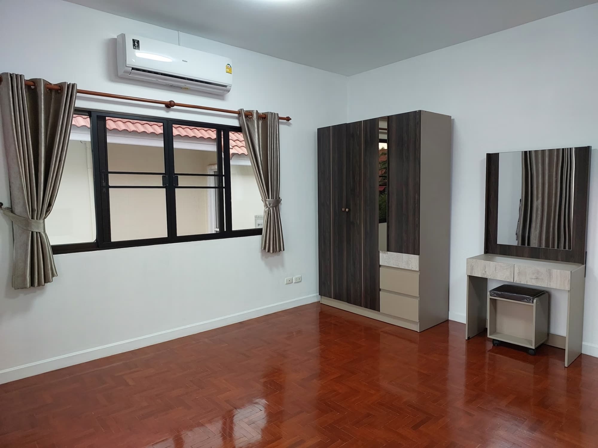 4 Bed House for Sale in Hang Dong - Image 15