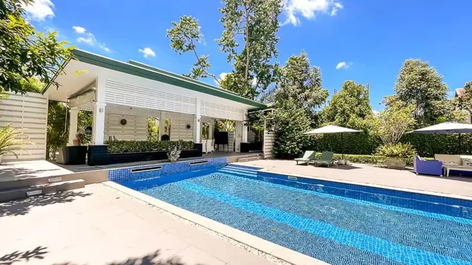 Tudor Style Mansion for Sale near Mountain - Image 30