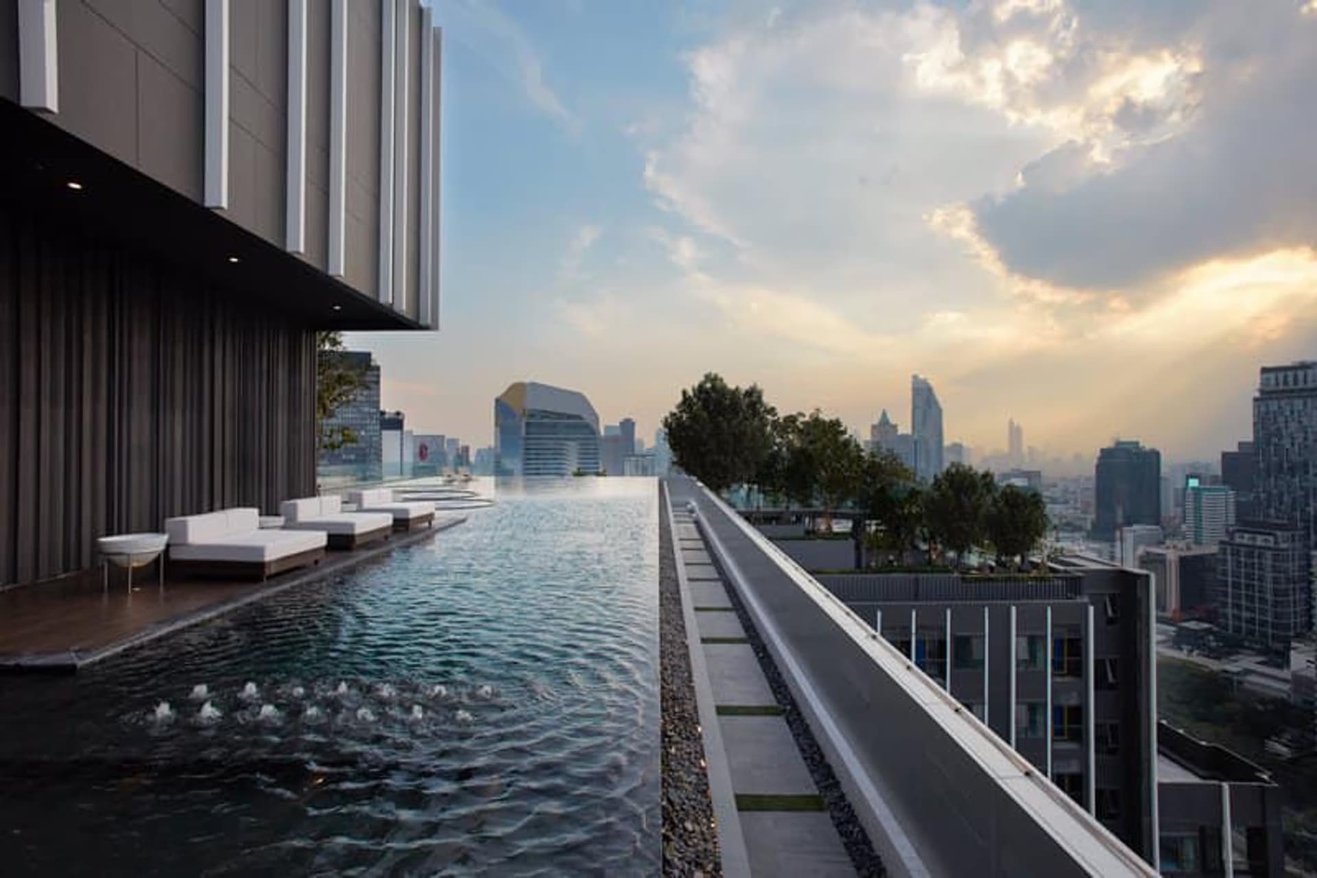 1 Bed Condo for Rent  Near Phloen Chit BTS - Image 14