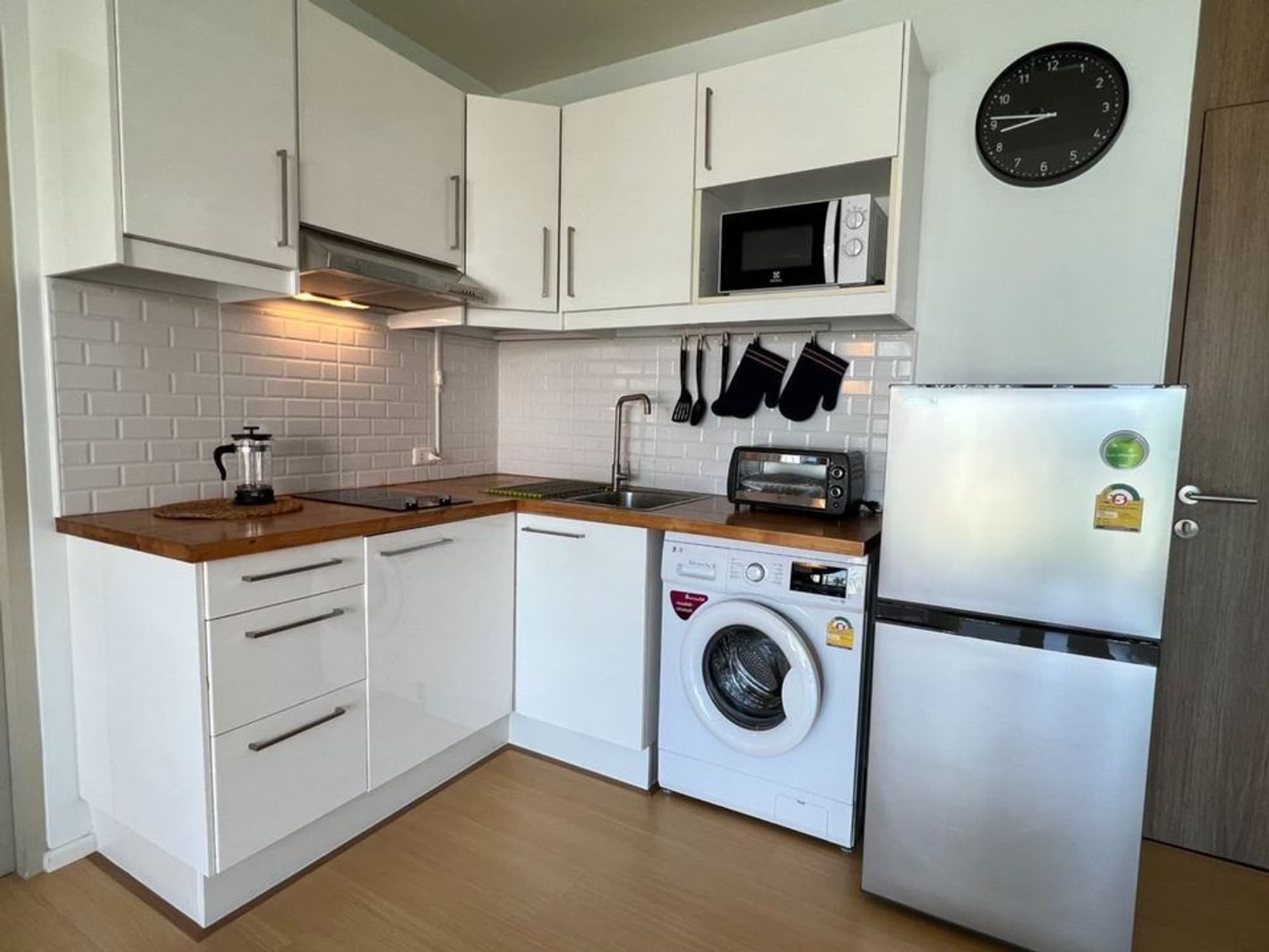 Condo for Rent at Noble Reveal - Image 3