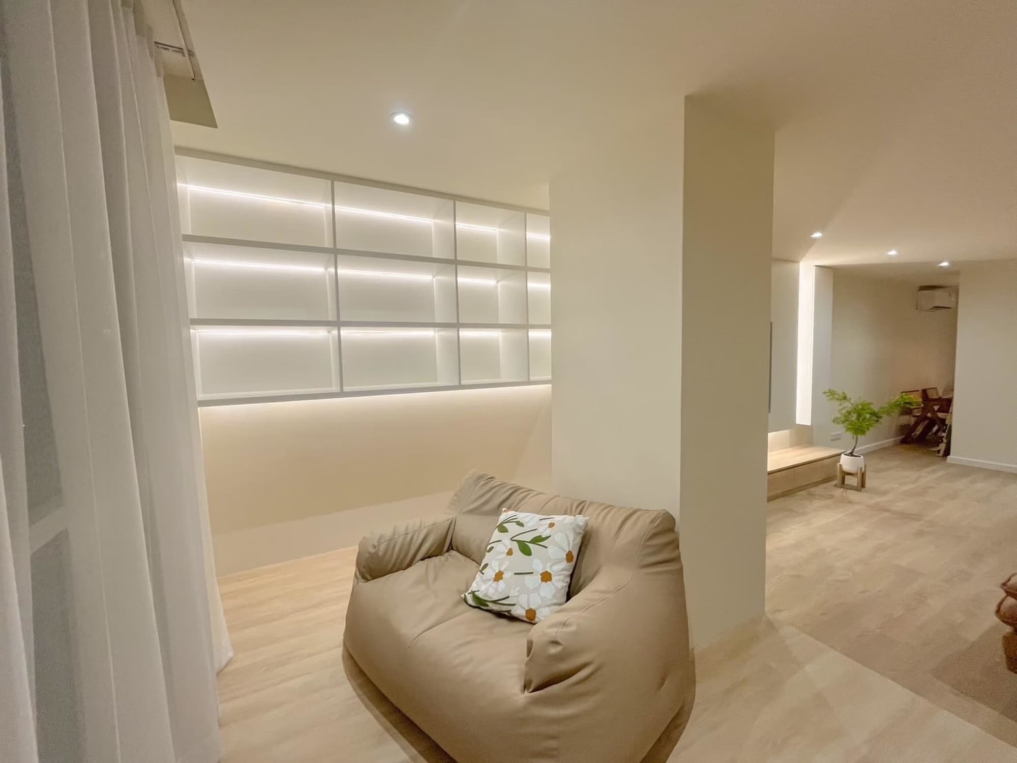 2 Bed Condo for Sale in Mueang Chiang Mai - Image 10