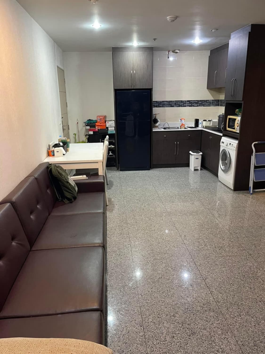 1 ห้องนอน คอนโด สำหรับ จำหน่าย ใน ห้วยขวาง - Image 2
