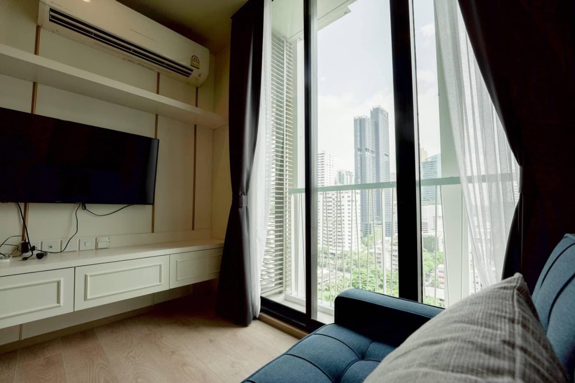 1 Bed Condo for Rent and Sale in Watthana - Image 6