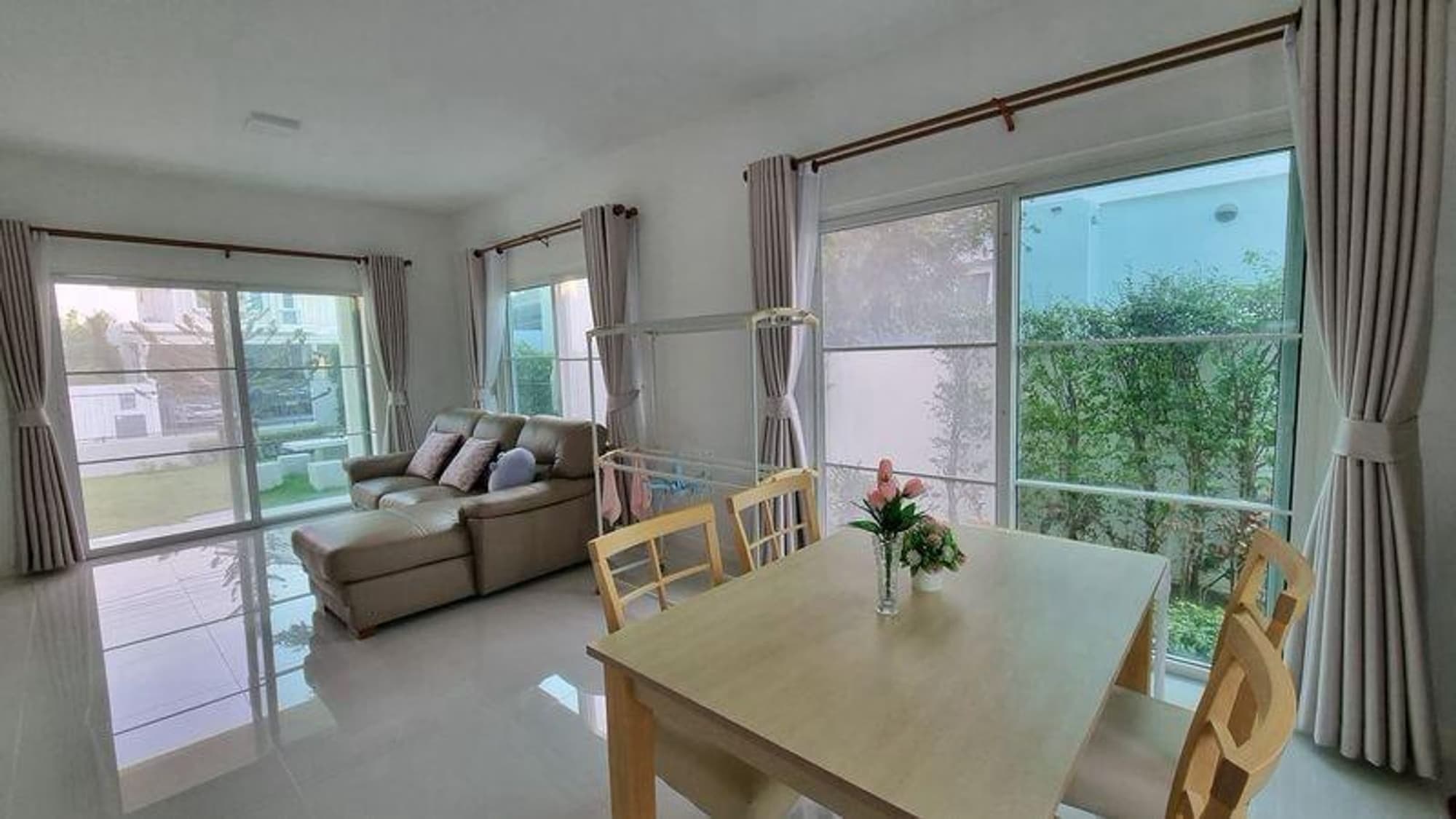 3 Bed House for Rent in Bang Phli - Image 4