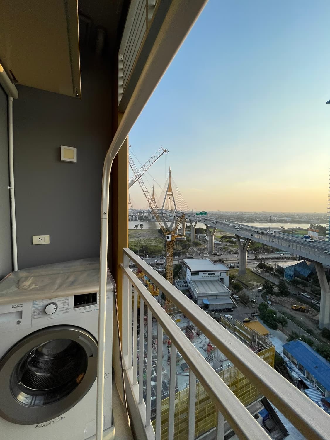 1 ห้องนอน Condo สำหรับ ขาย ใน บางคอแหลม - Image 4