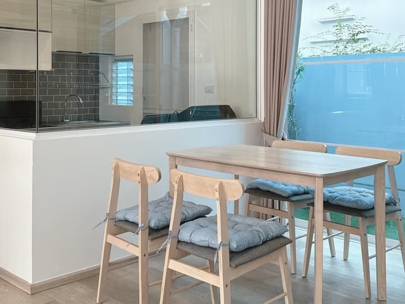 3 Bed Townhouse for Rent in Bang Phli