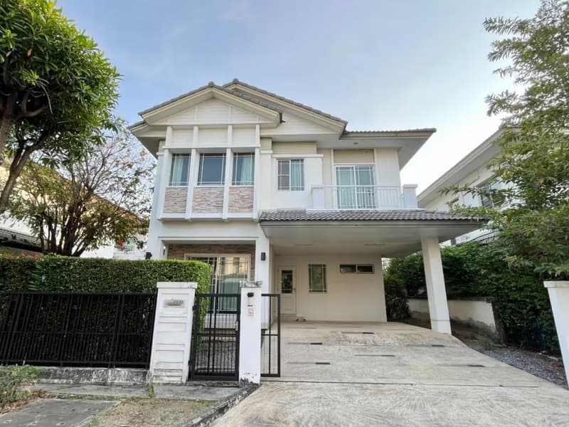 3 Bed House for Rent in Prawet