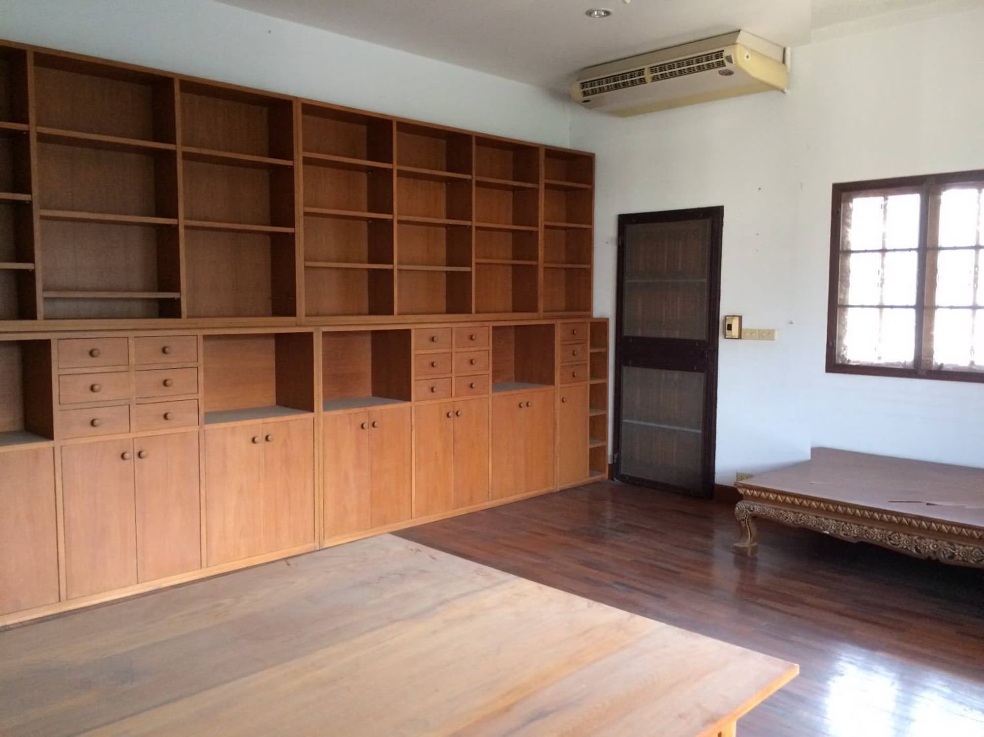 5 ห้องนอน บ้าน สำหรับ ขาย ใน San Kamphaeng District - Image 12