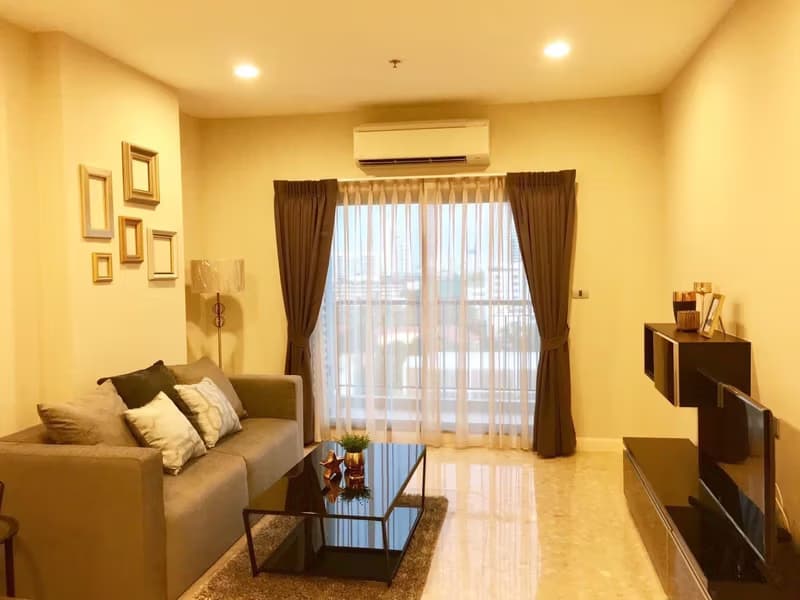 2 Bed Condo for Rent in Khlong Toei