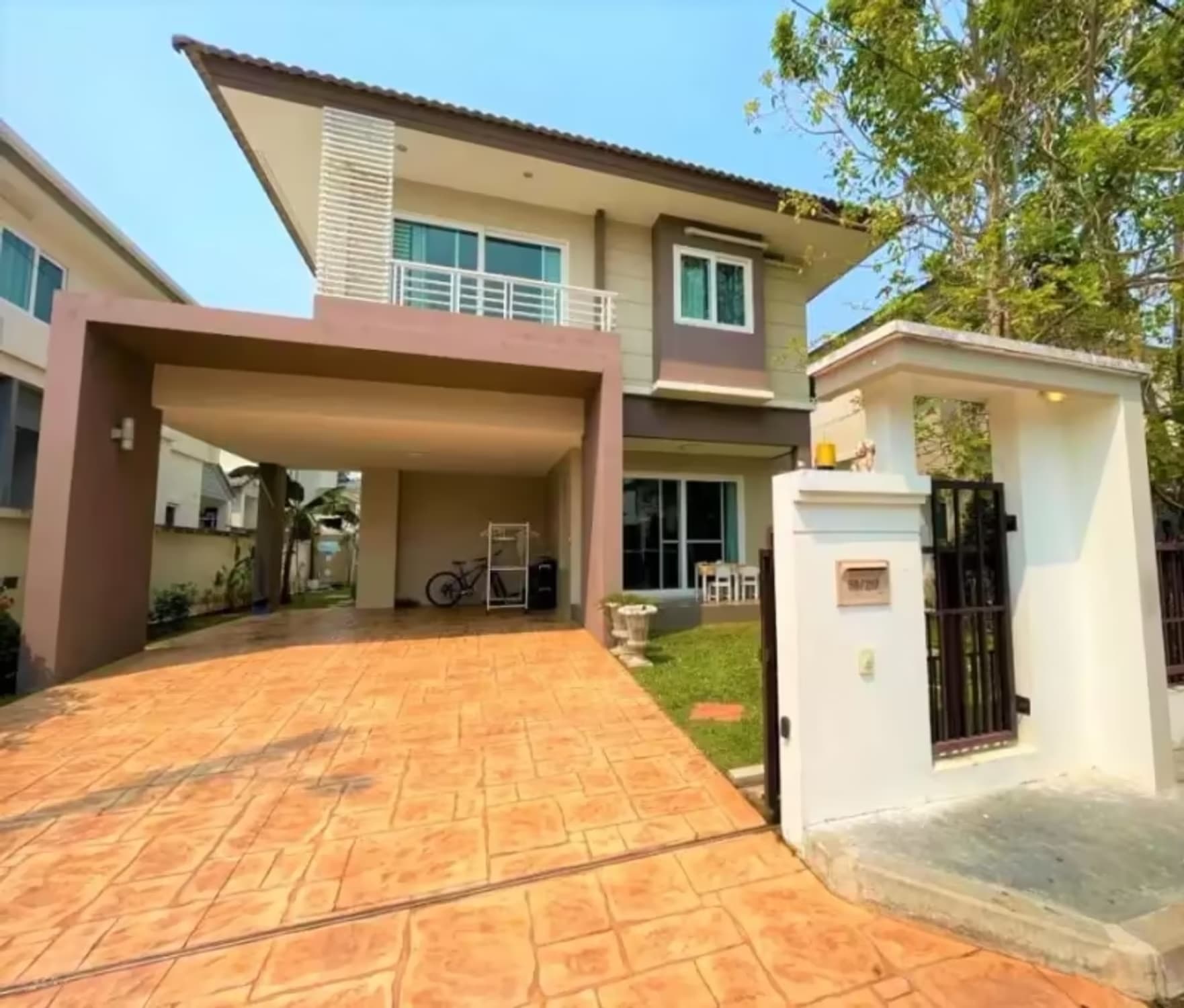 3 Bedroom House - Image 5