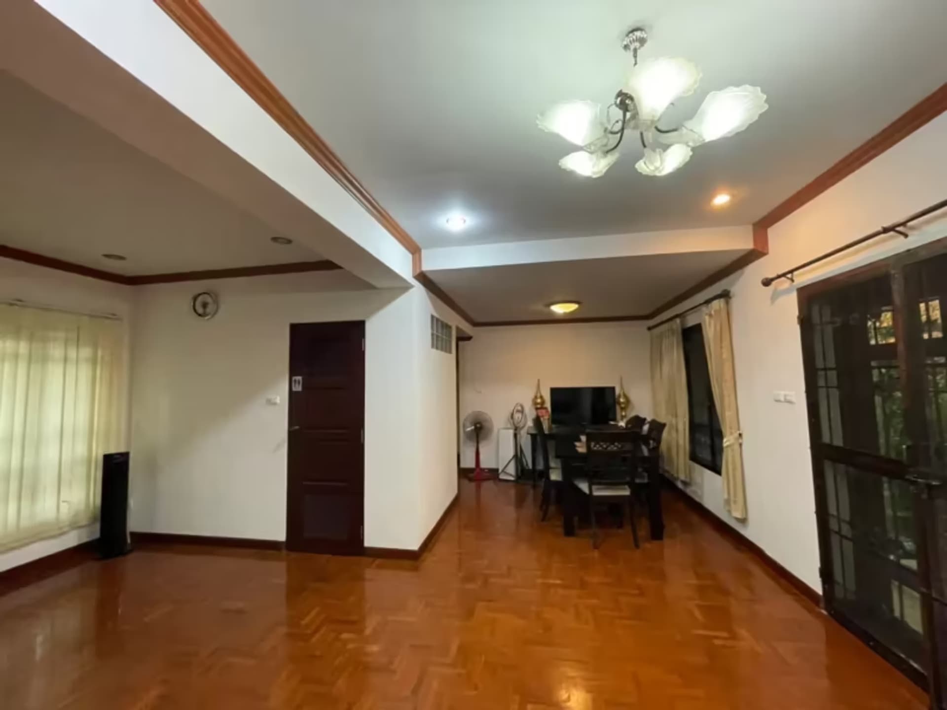 3 Bedroom House - Image 12