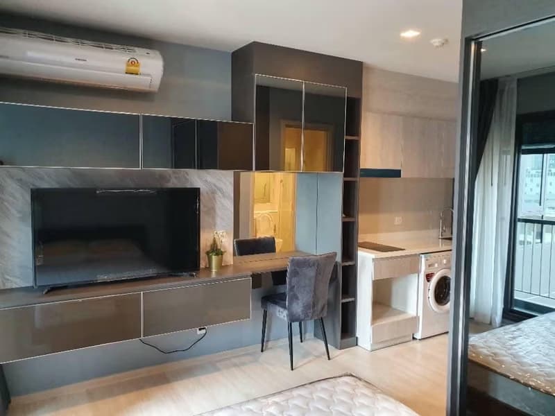 Condo for Rent at Life One Wireless