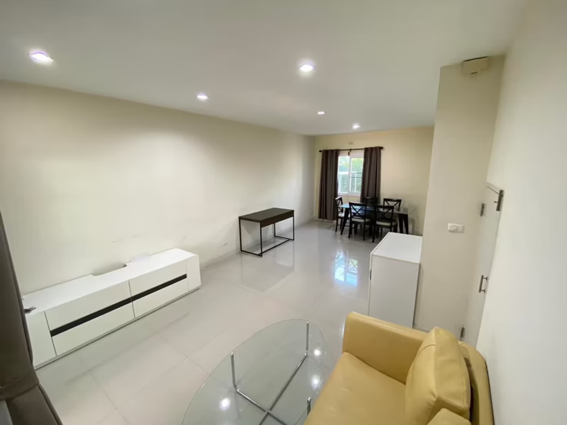  - Image 4
