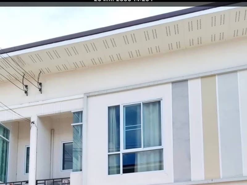 3 Bed Townhouse for Rent in Saraphi