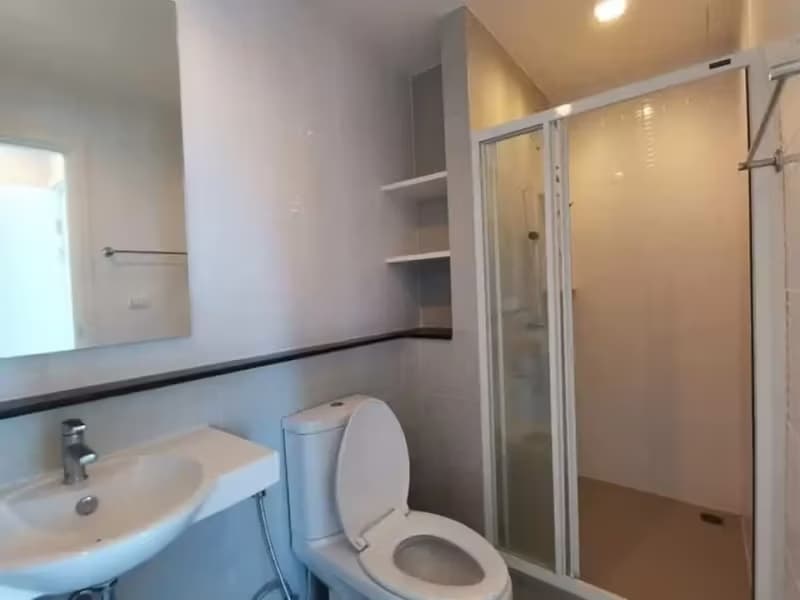 1 Bedroom Condo