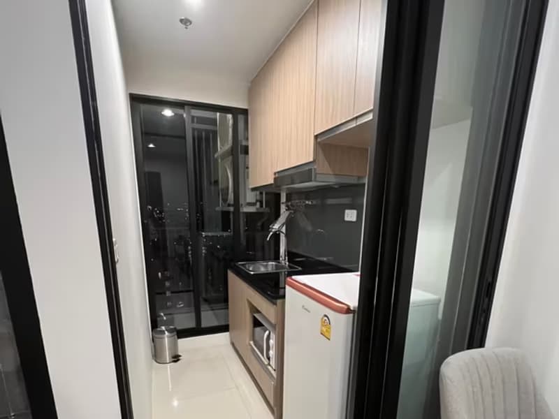 1 Bedroom Condo