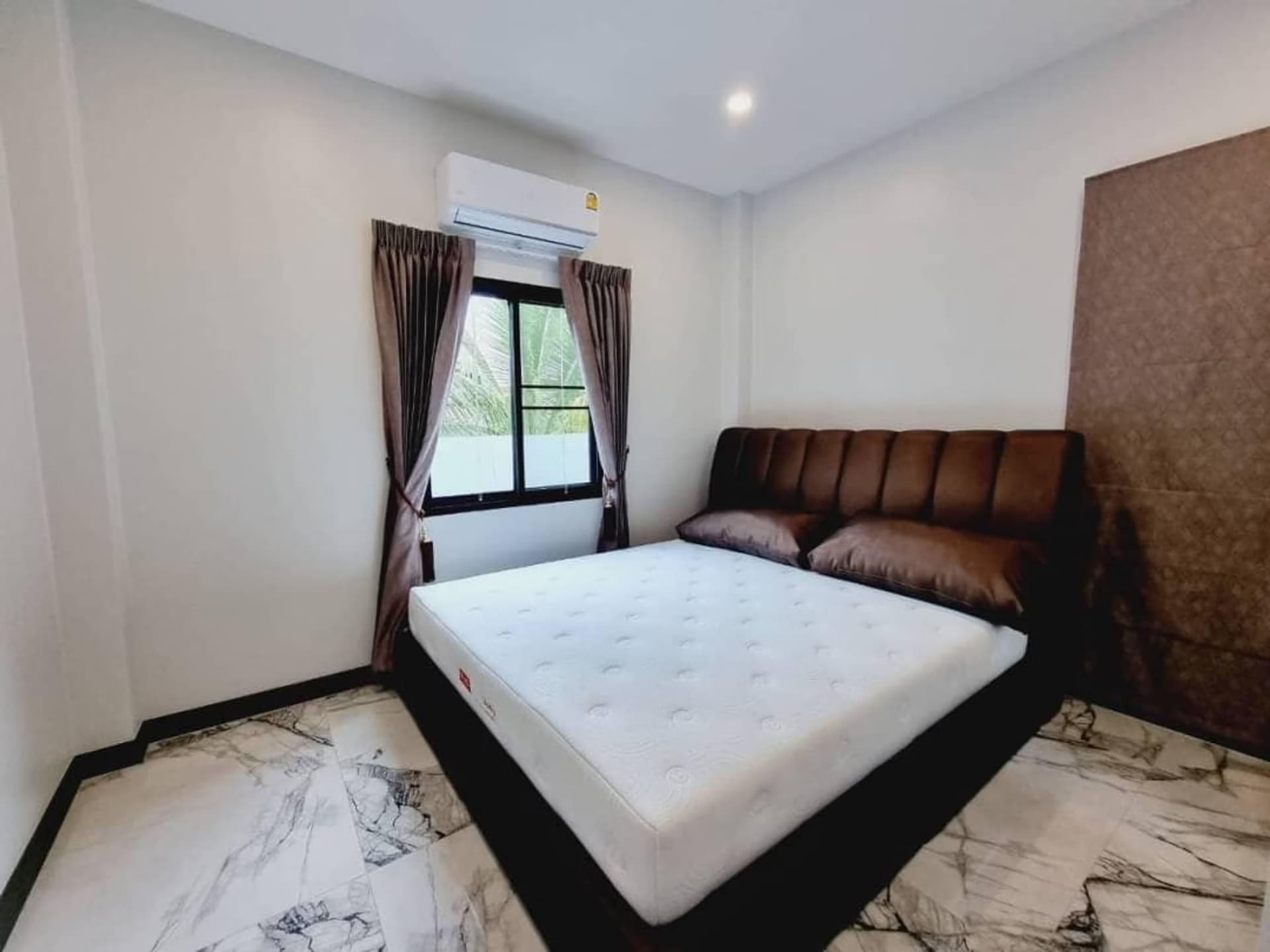 5 Bed House for Rent in San Sai - Image 18