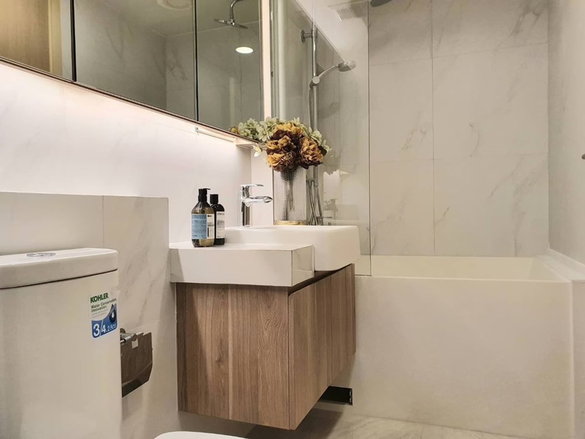 Condo for Rent at Walden Asoke - Image 5