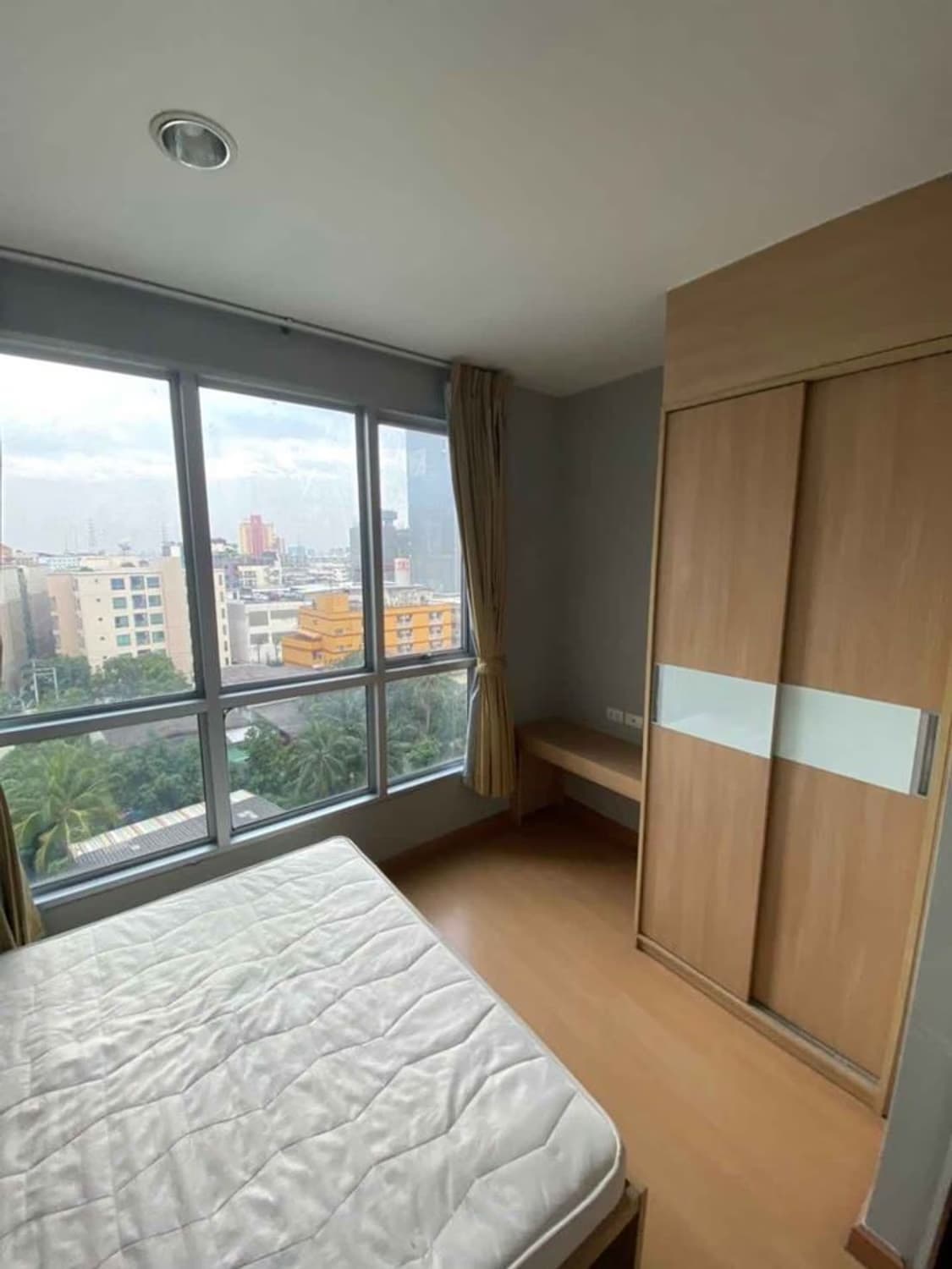 Condo for Sale at Life@Ratchada-Huai Khwang - Image 10