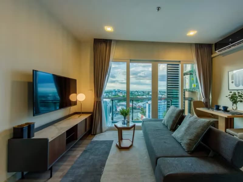 1 Bedroom Condo