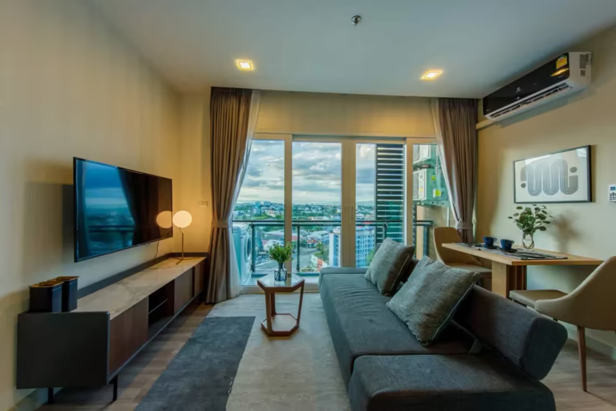 1 Bedroom Condo - Image 8