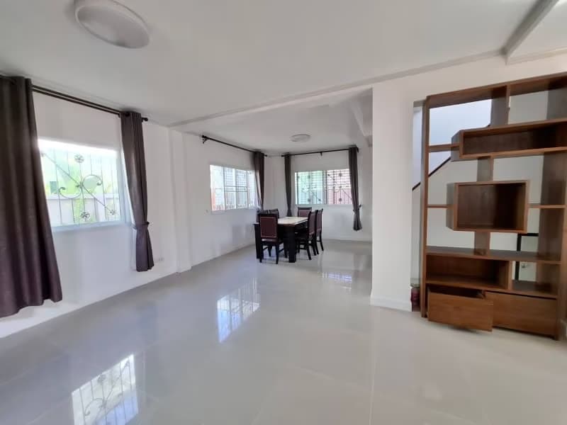 3 Bed House for Rent in Mueang Chiang Mai