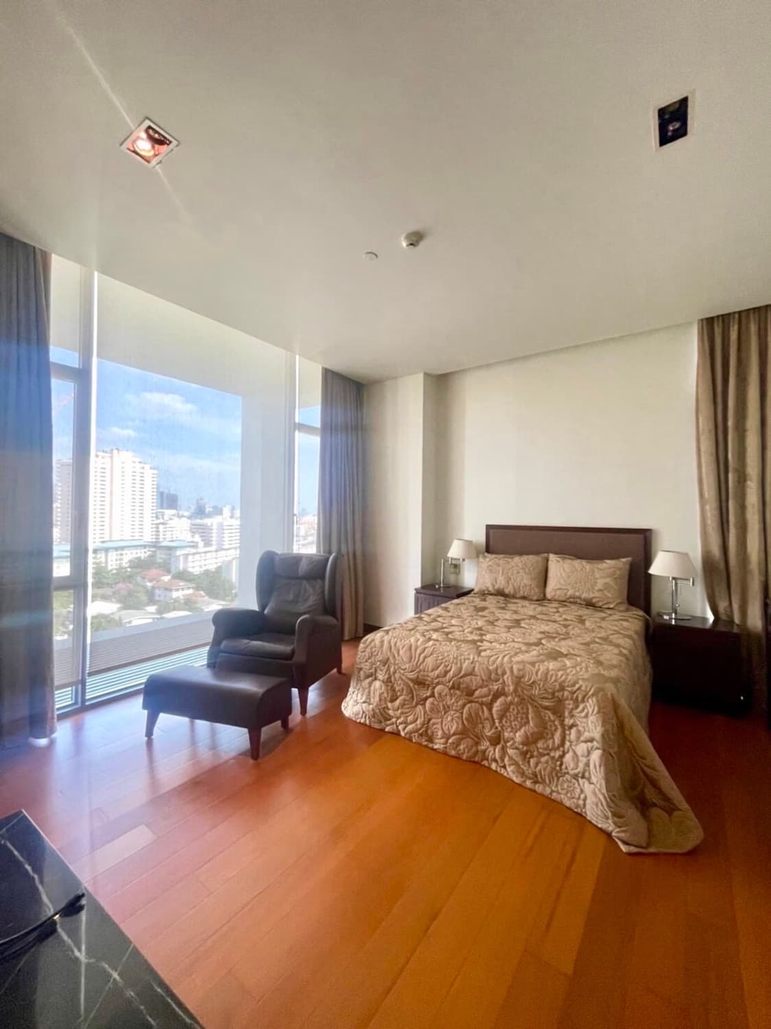 2 Bed Condo for Rent  Near Sala Daeng BTS - Image 7
