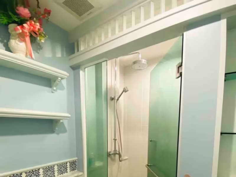 1 Bedroom Condo