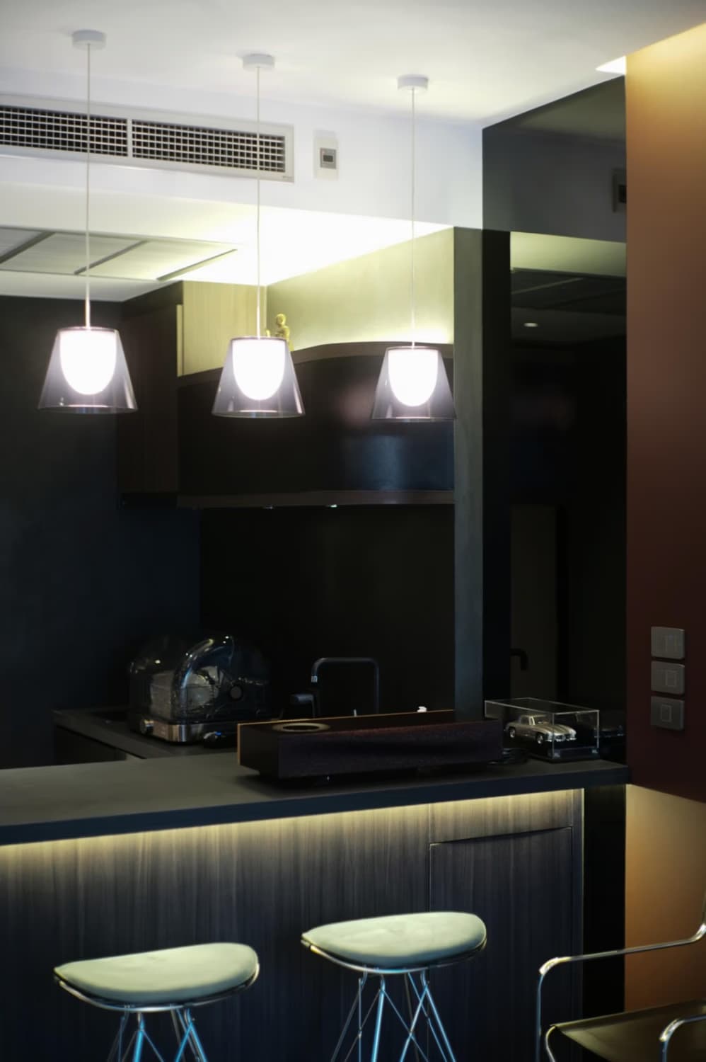 1 Bed Condo for Sale  Near Phra Ram 9 MRT - Image 2