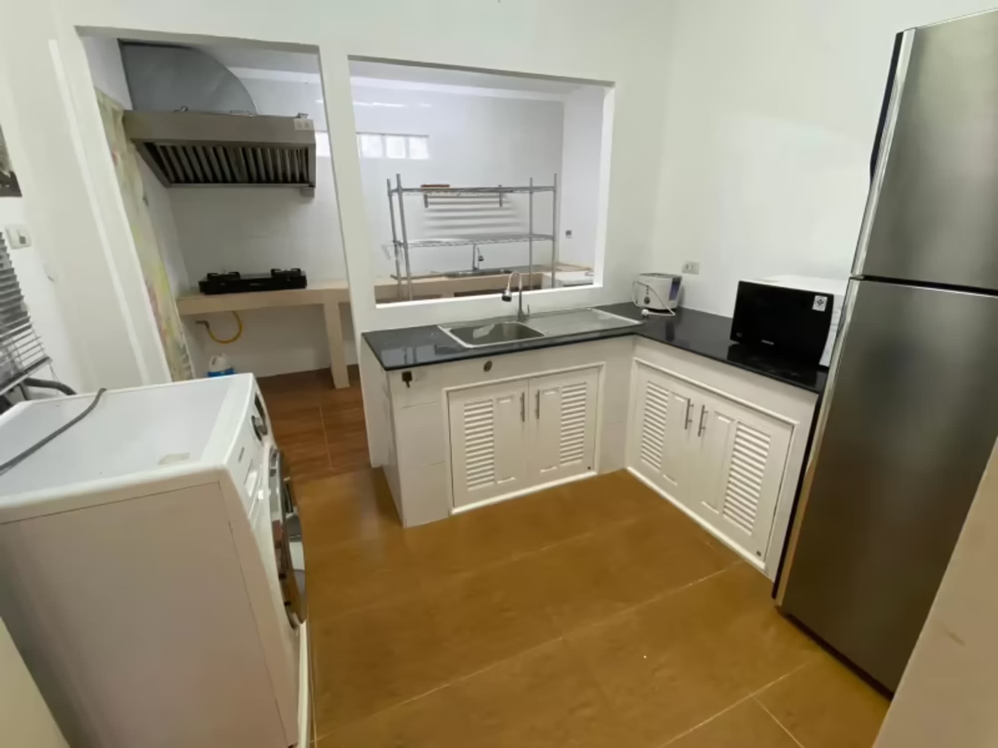 3 Bedroom House - Image 4