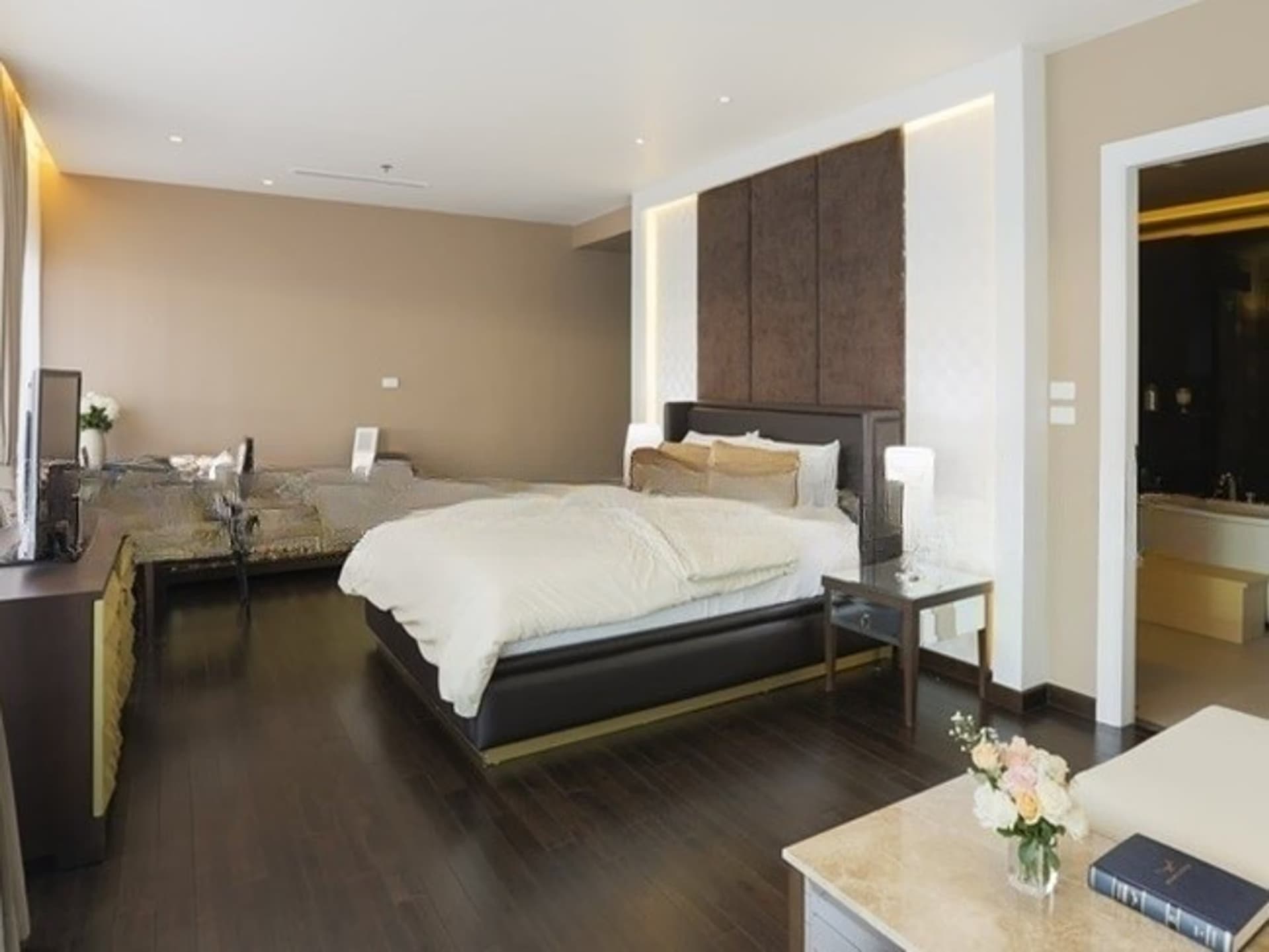 1 Bed Condo for Sale in Mueang Chiang Mai - Image 6