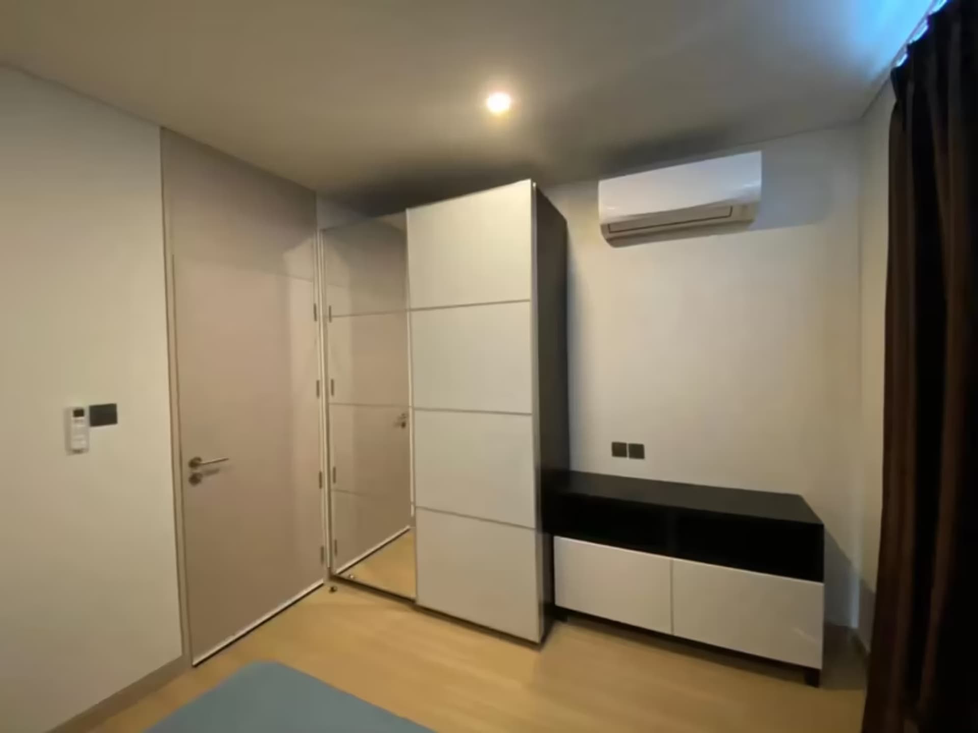  - Image 3