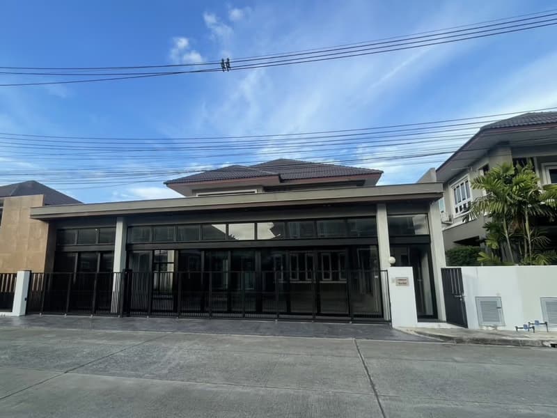 3 Bed House for Rent and Sale in San Kamphaeng