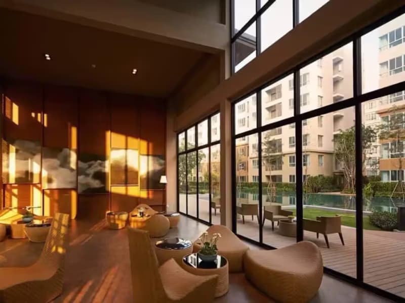 1 Bedroom Condo