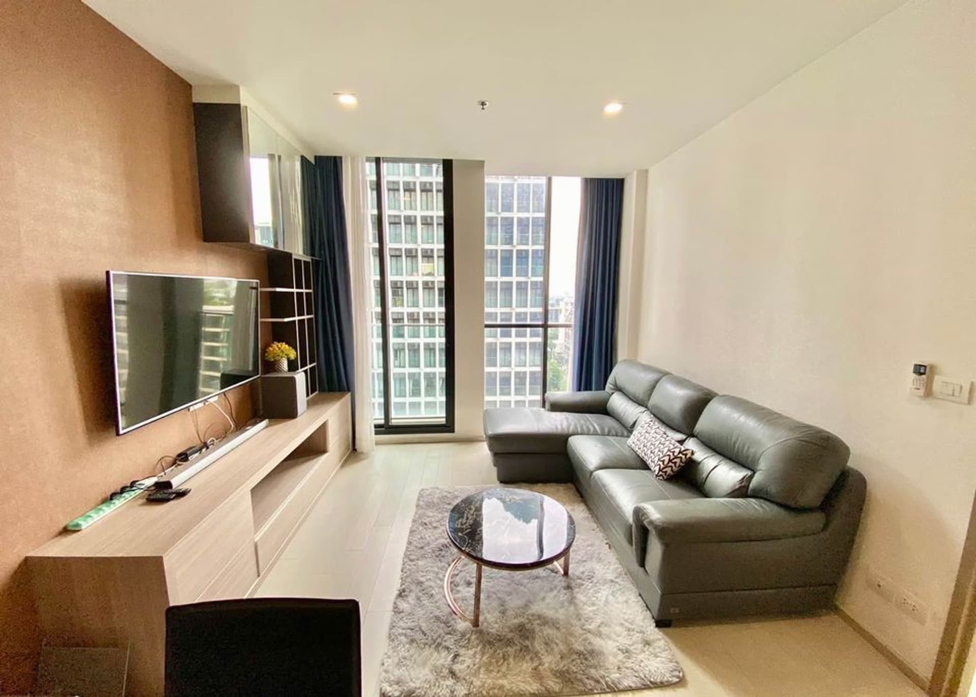 2 ห้องนอน Condo สำหรับ จำหน่าย ใกล้ Phloen Chit BTS - Image 2