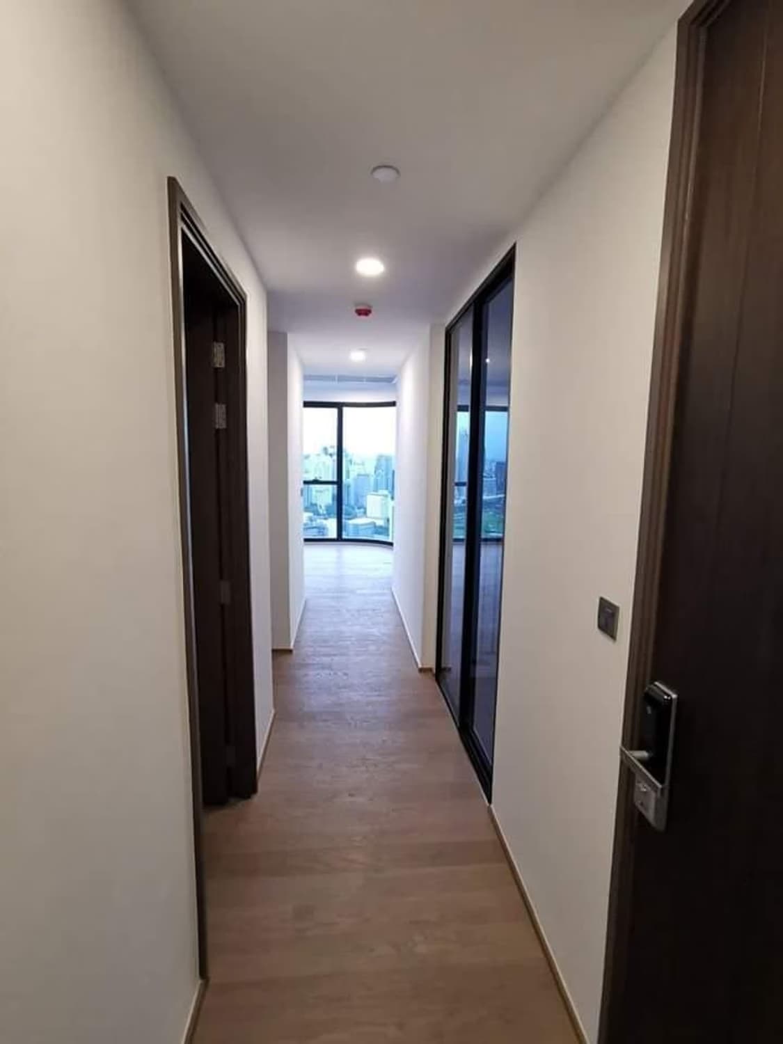 2 卧室 公寓 用于 出售 在 Bang Rak - Image 7