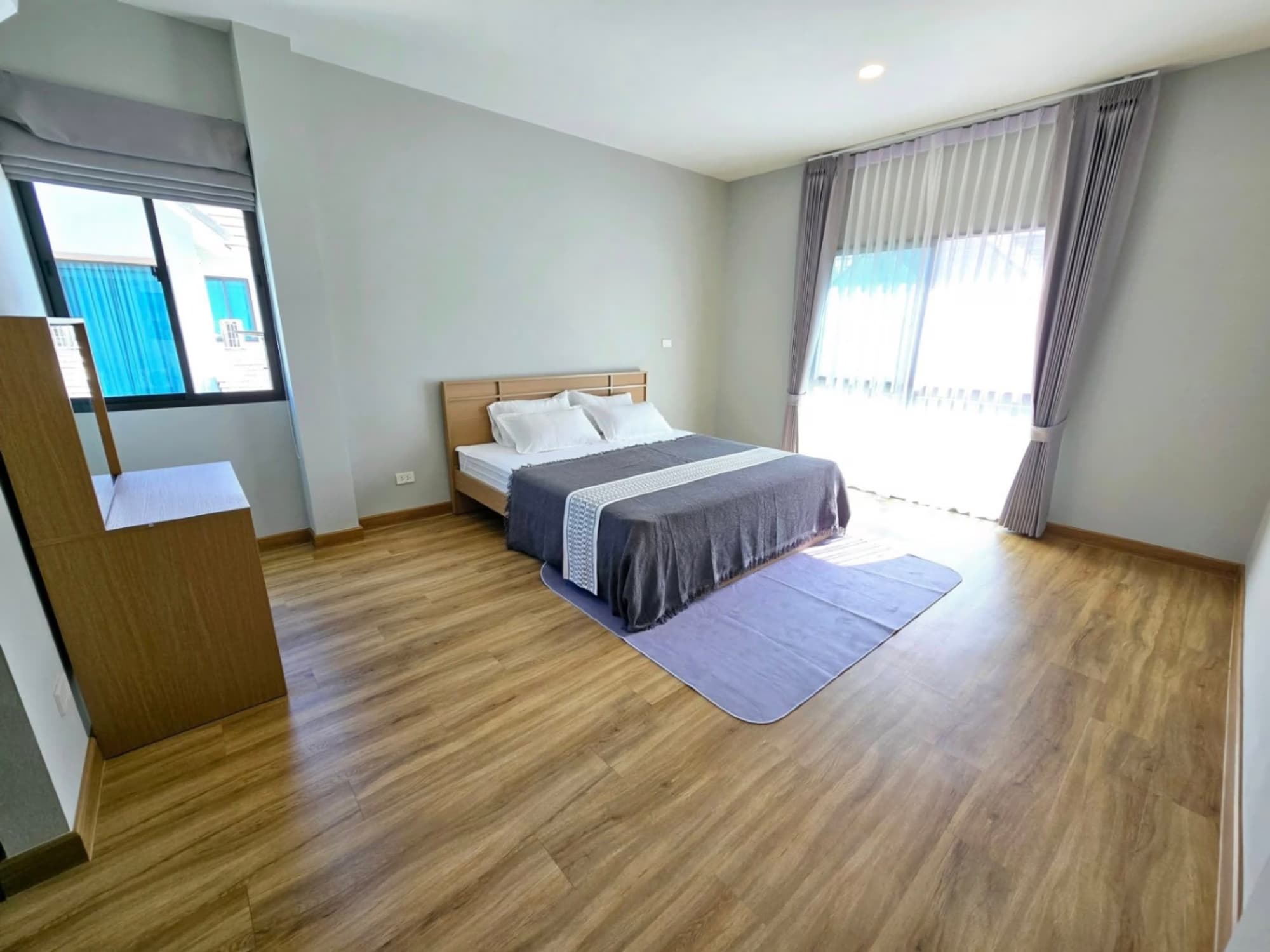 3 Bed House for Rent in Hang Dong - Image 6