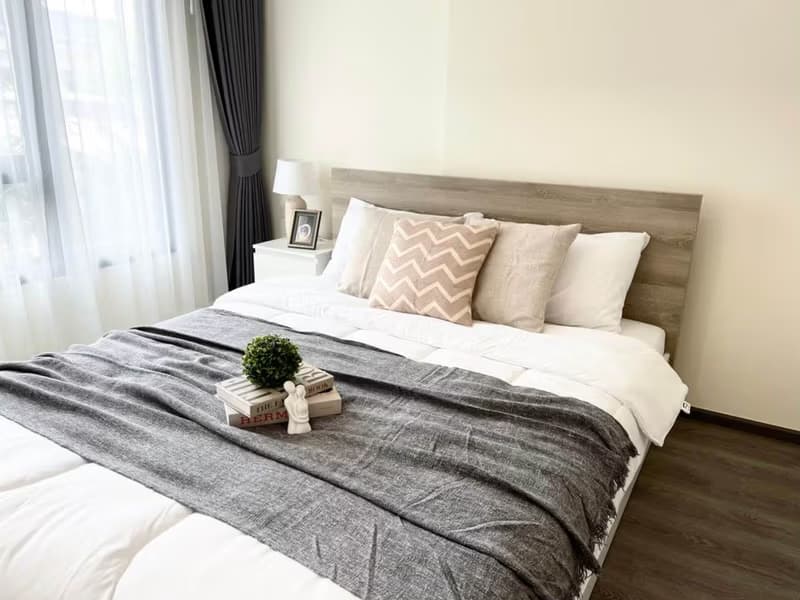 1 Bed Condo for Rent and Sale  Near Hua Mak ARL