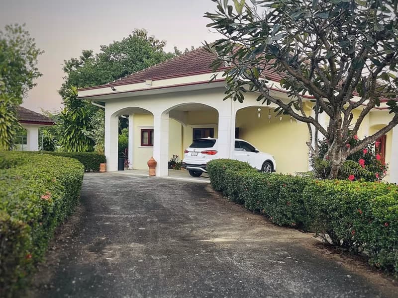 5 Bed House for Sale in Hang Dong District