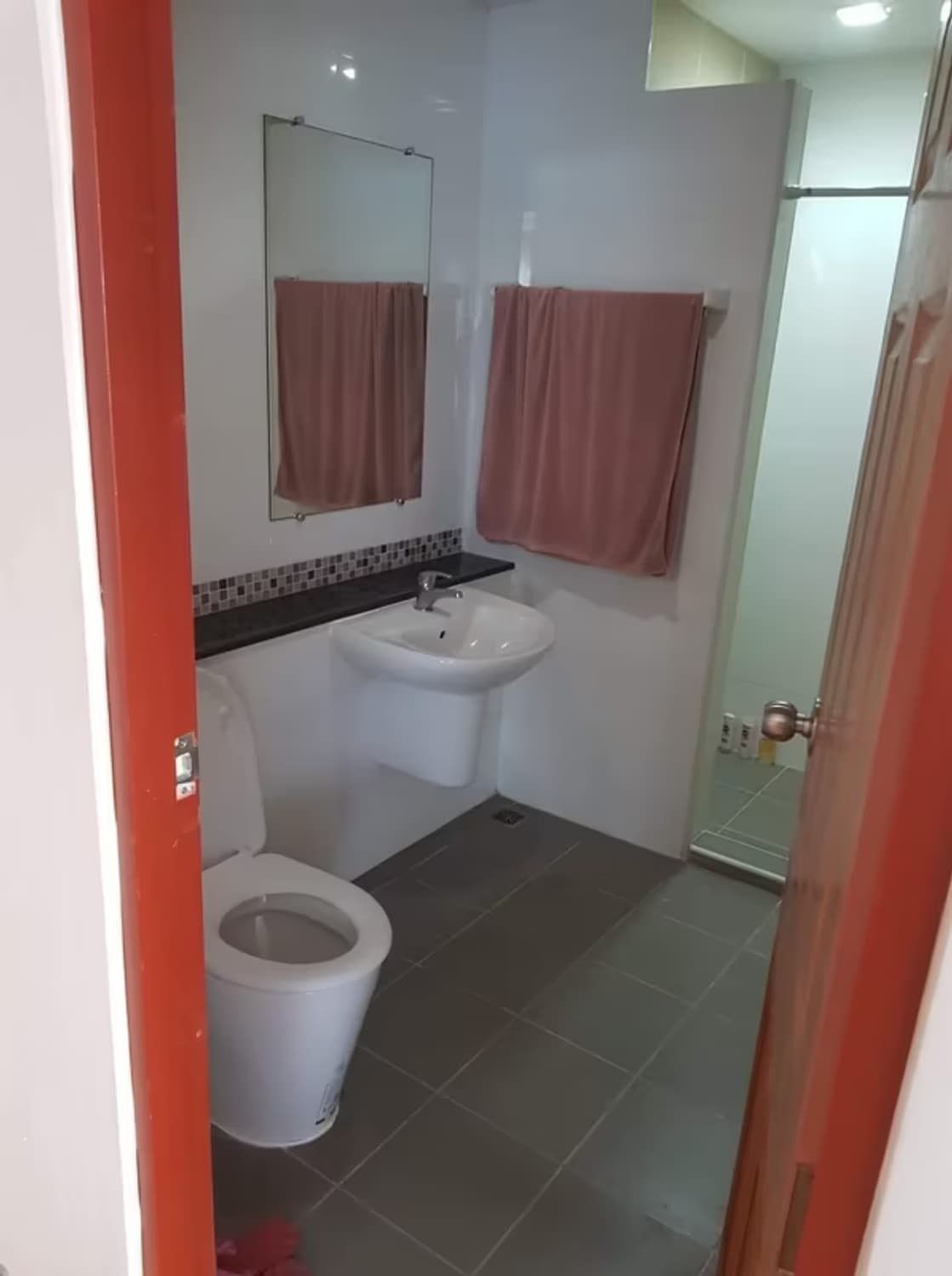 1 Bedroom Condo - Image 1