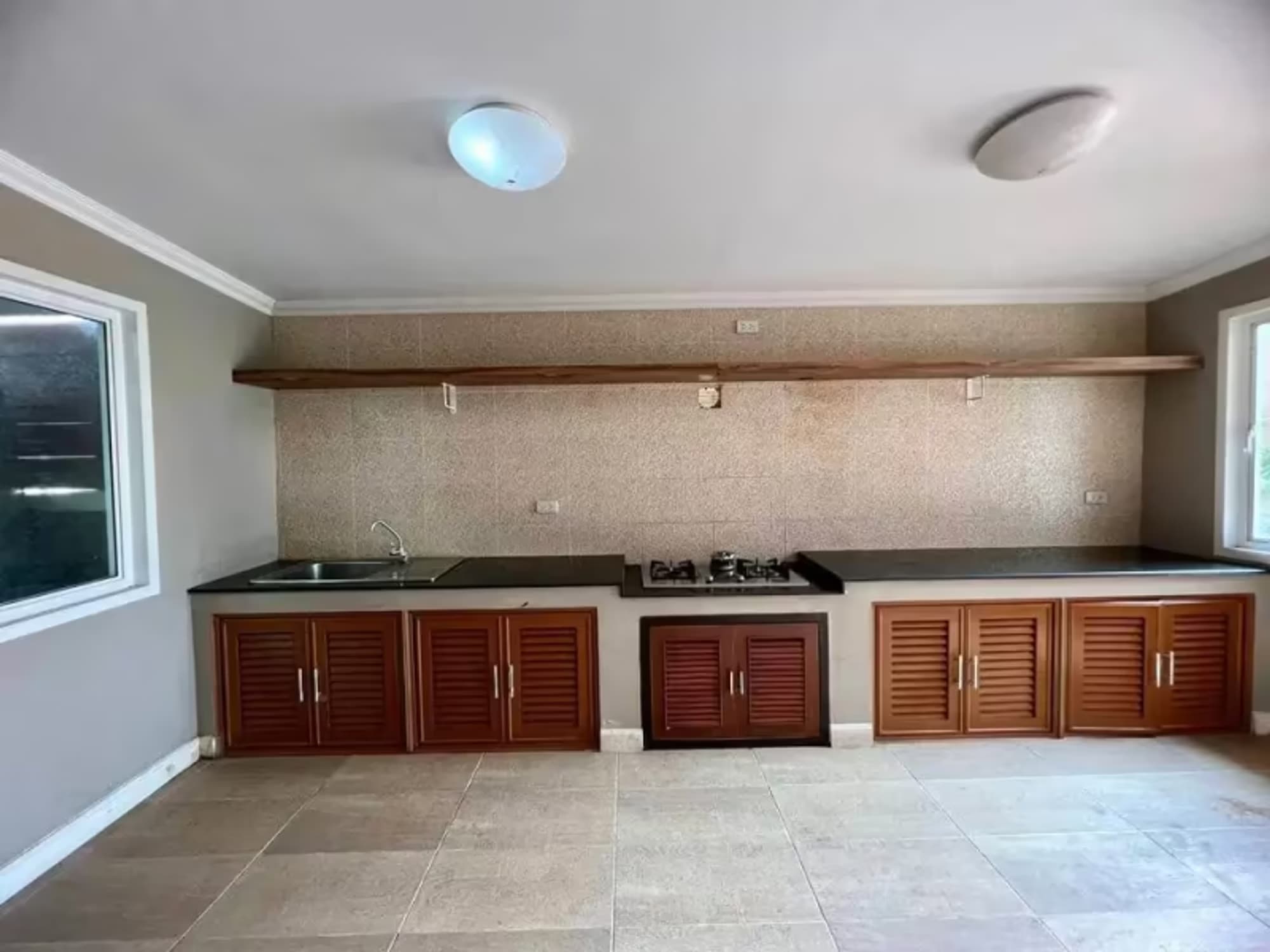 3 Bedroom House - Image 6