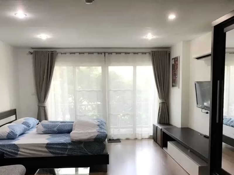 1 Bedroom Condo