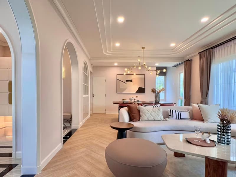 4 Bed House for Rent in Bang Phli