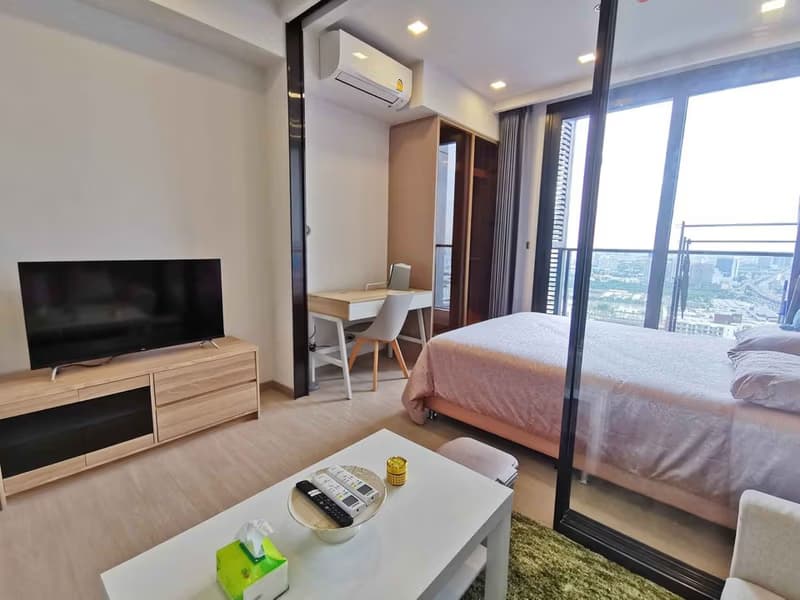 1 Bed Condo for Sale  Near Phra Ram 9 MRT