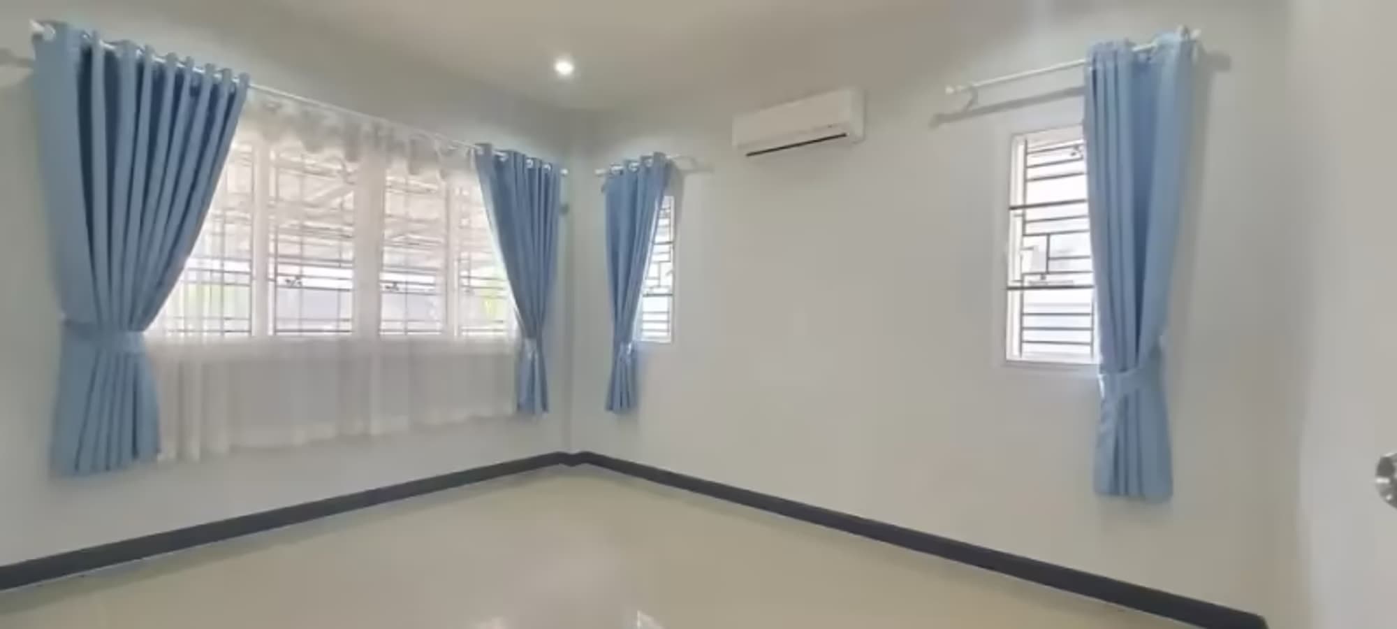 2 Bedroom House - Image 7