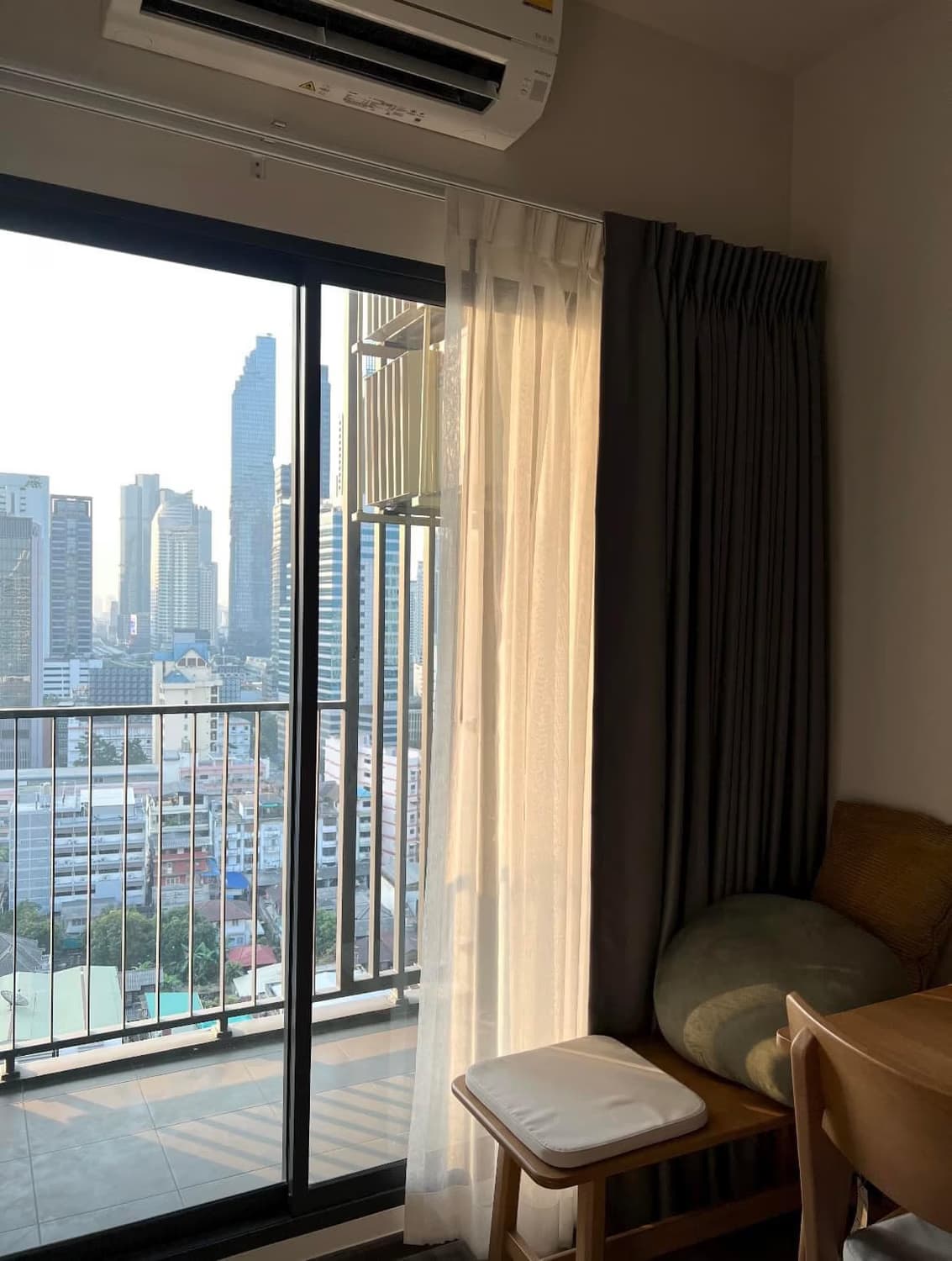 1 Bed Condo for Rent in Bang Rak - Image 7