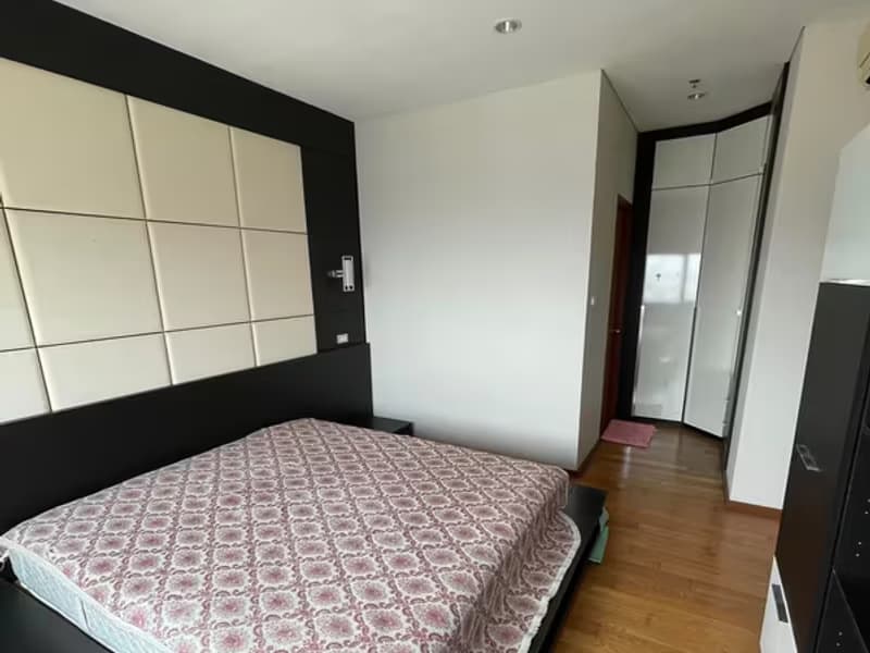  Villa Sathon