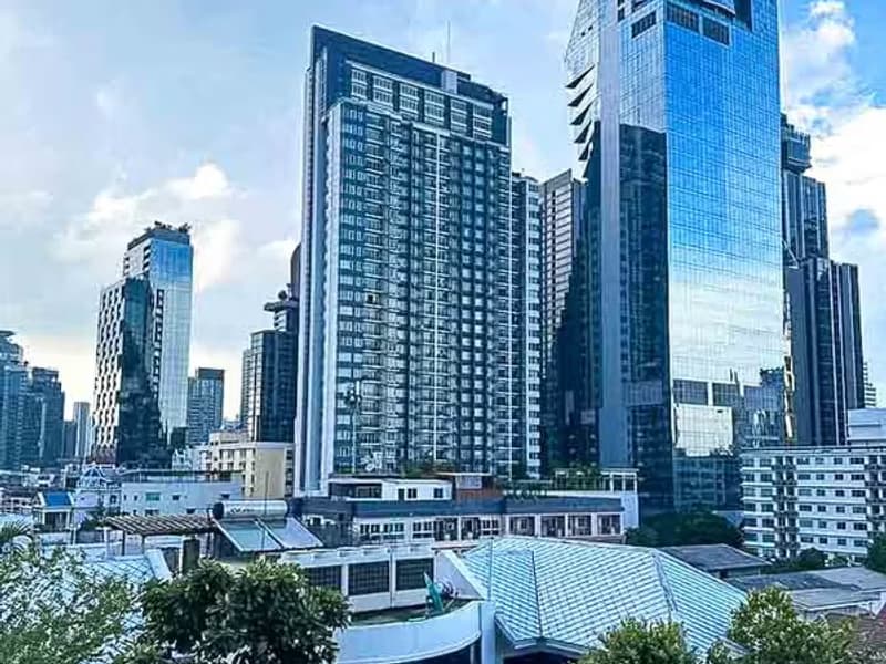 1 Bedroom Condo