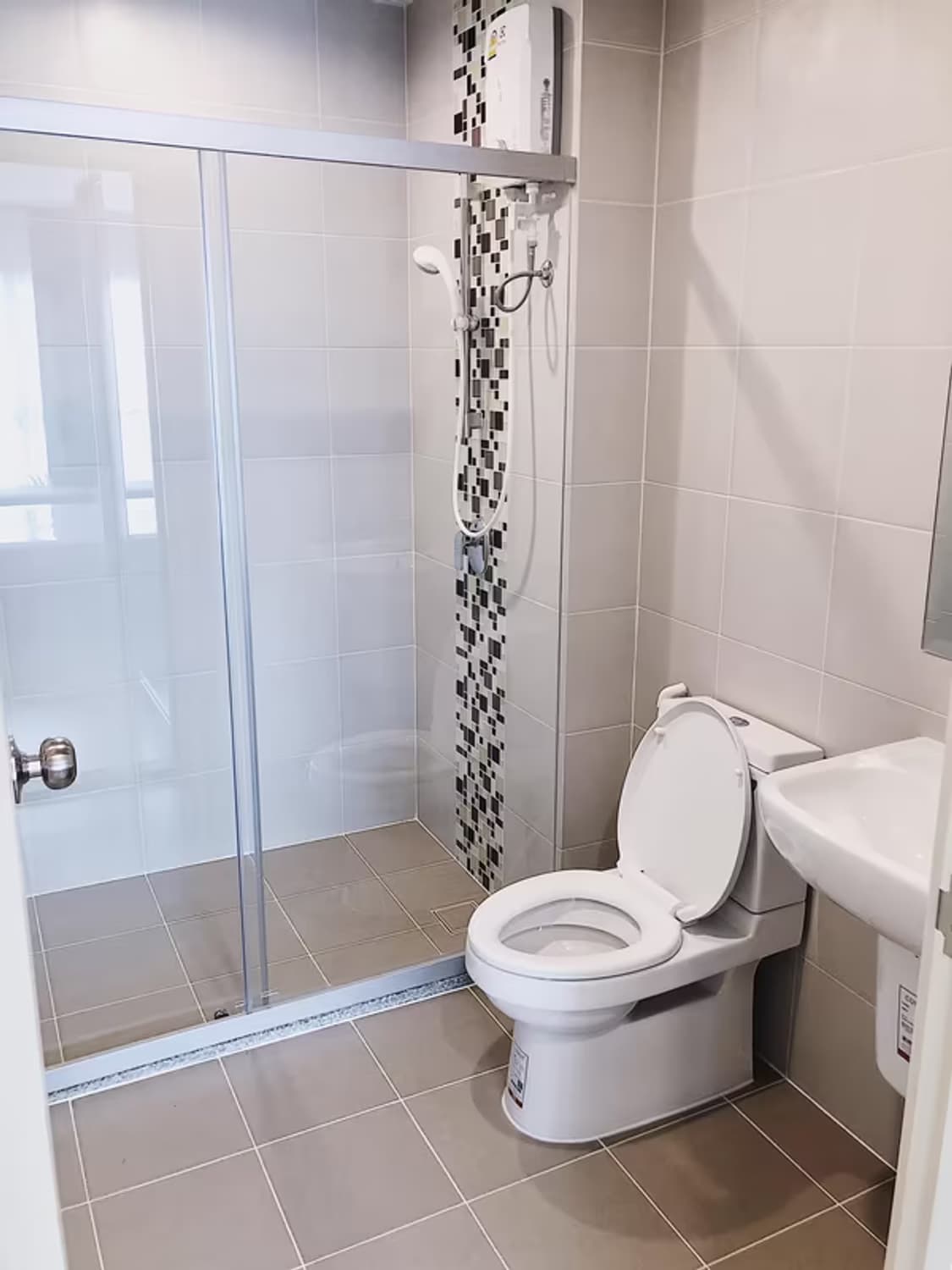 1 Bedroom Condo - Image 10