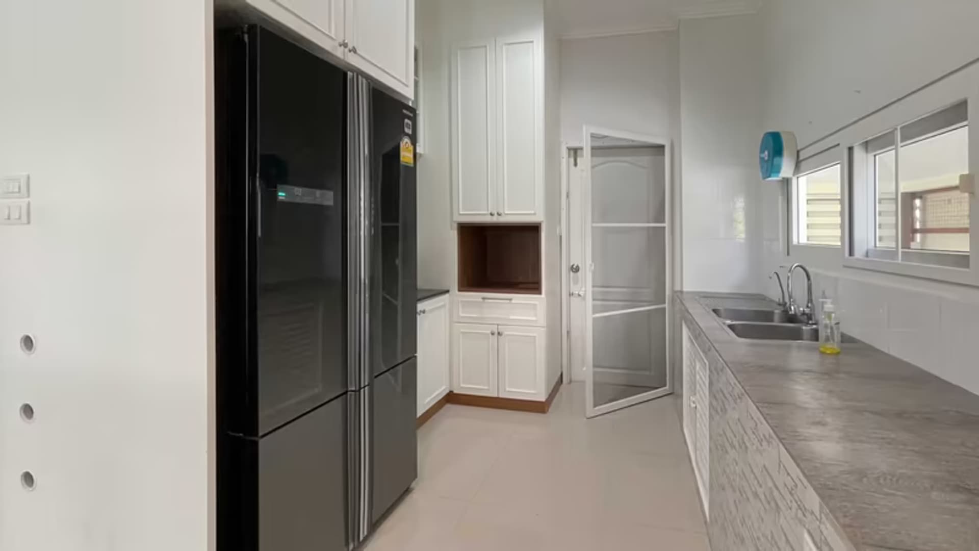 3 Bedroom House - Image 5
